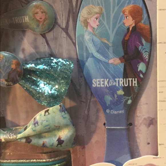 Disney Frozen II Accessories Set Bundle - Picture 7 of 15